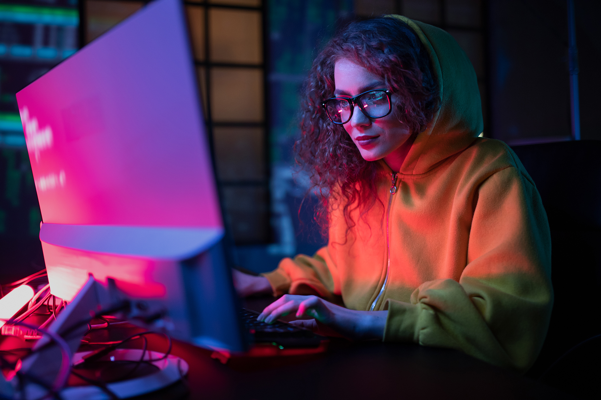 Работа в IT самая прибыльная? Отрасли рынка труда Украины, где обещают высокий доход